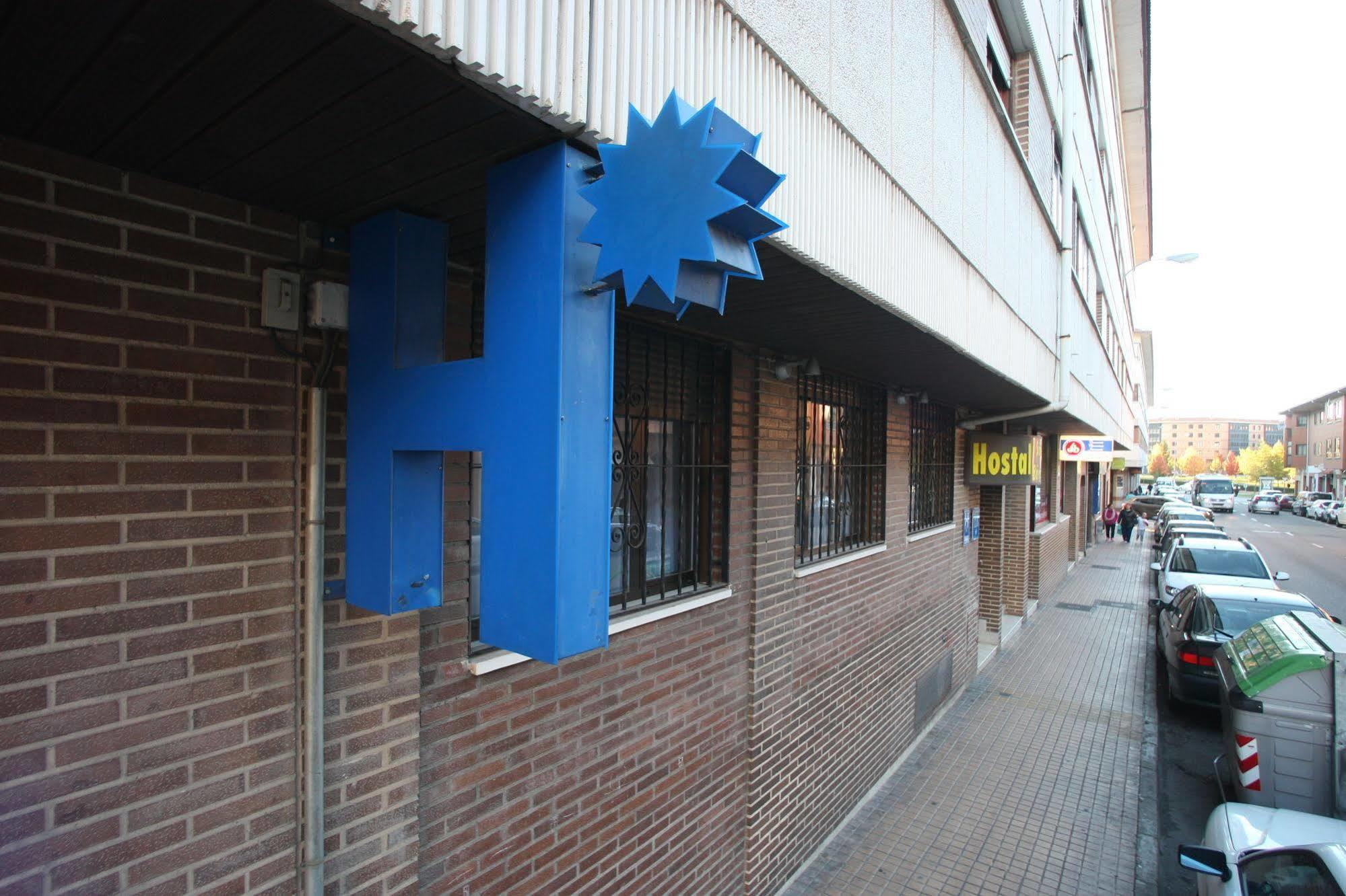 Hostal Caballeros Soria Exteriér fotografie